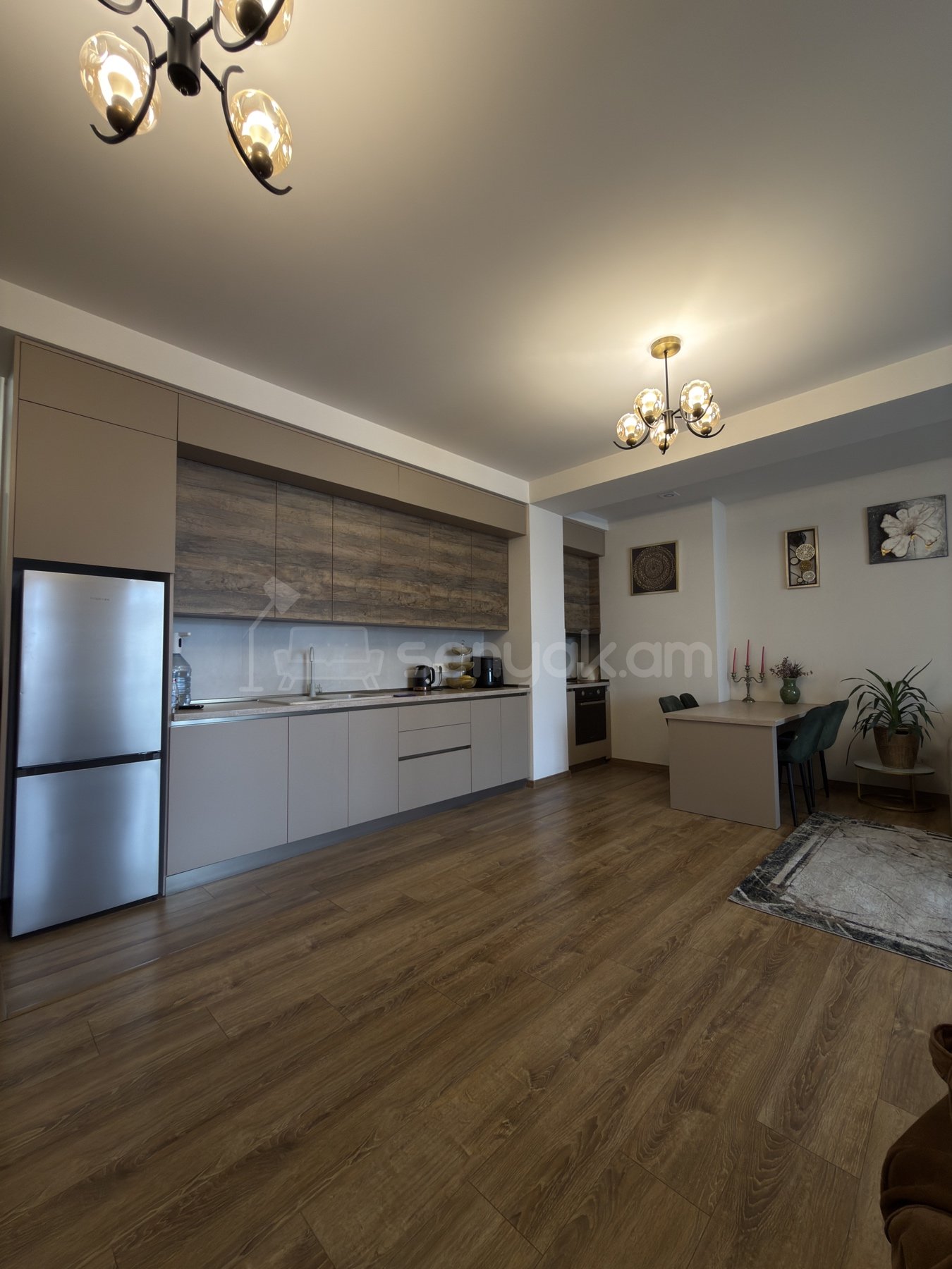 3 Սենյականոց Բնակարան Նորակառույցում, 86քմ, 8/9 հարկ, Դիզայներական Վերանորոգված