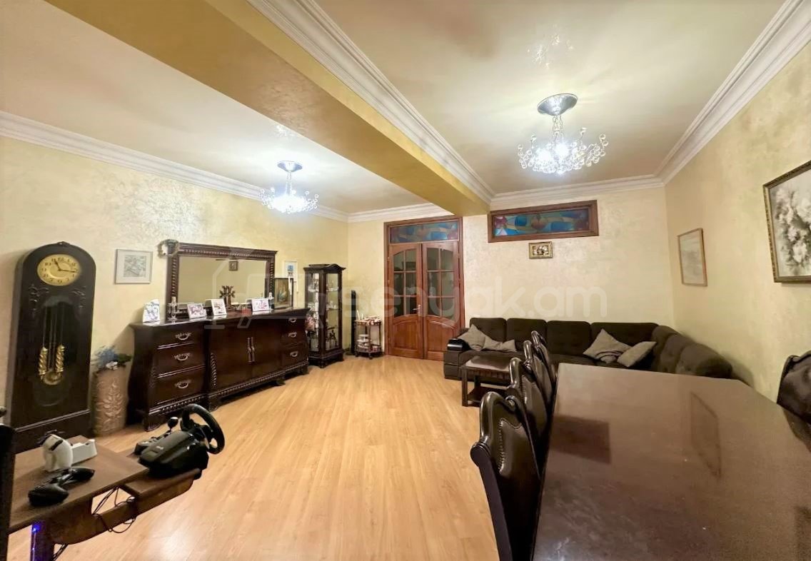 5 Սենյականոց Բնակարան Նորակառույցում, 202քմ, 8/11 հարկ, Կապիտալ Վերանորոգված