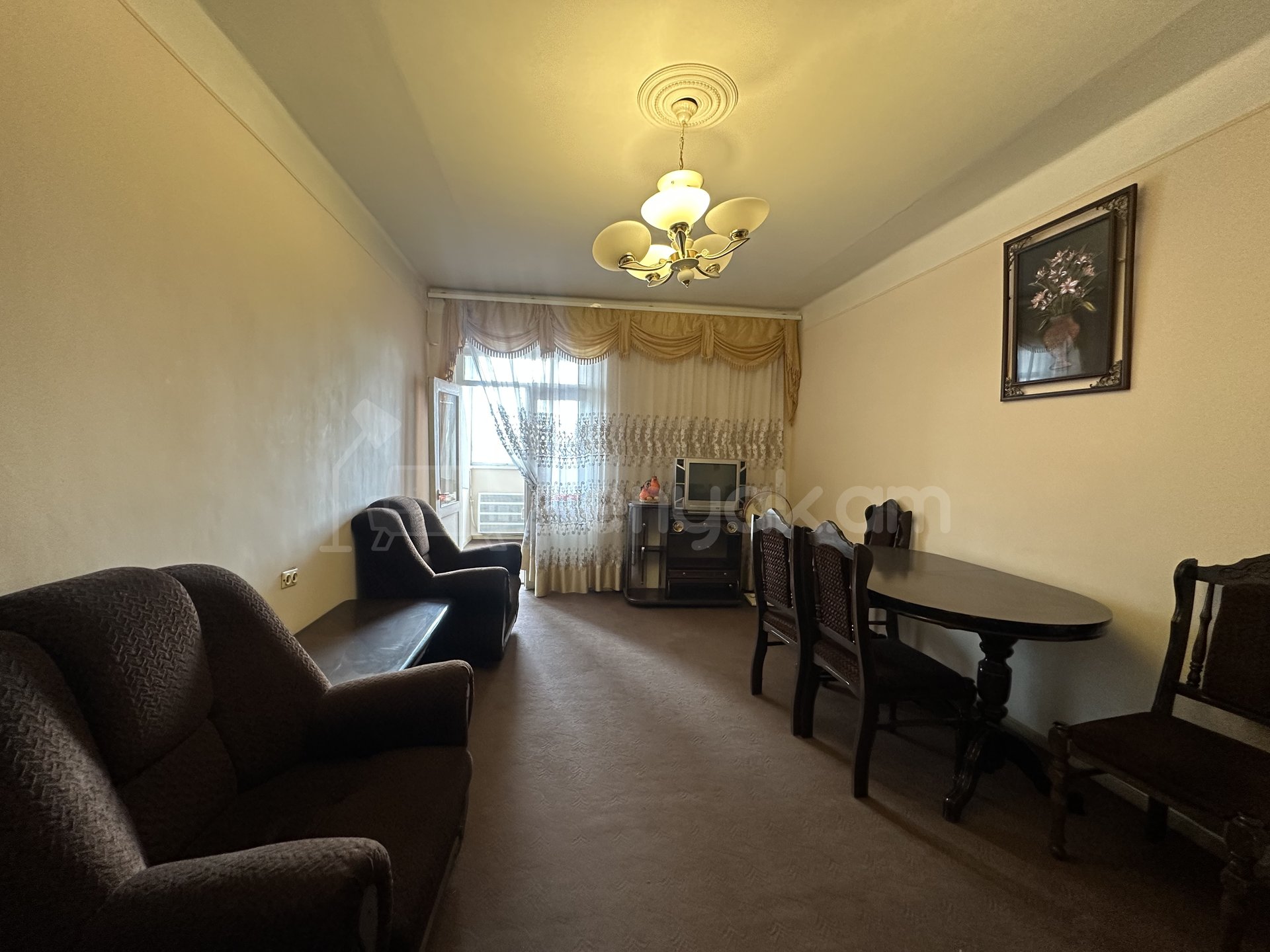 2 Սենյականոց Բնակարան Քարե Շենքում, 42քմ, 4/5 հարկ, Կոսմետիկ Վերանորոգված, Կահավորված, Արևկող