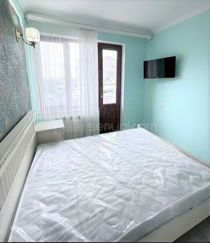 4 Սենյականոց Բնակարան Քարե Շենքում, 93քմ, 2/5 հարկ, Կապիտալ Վերանորոգված