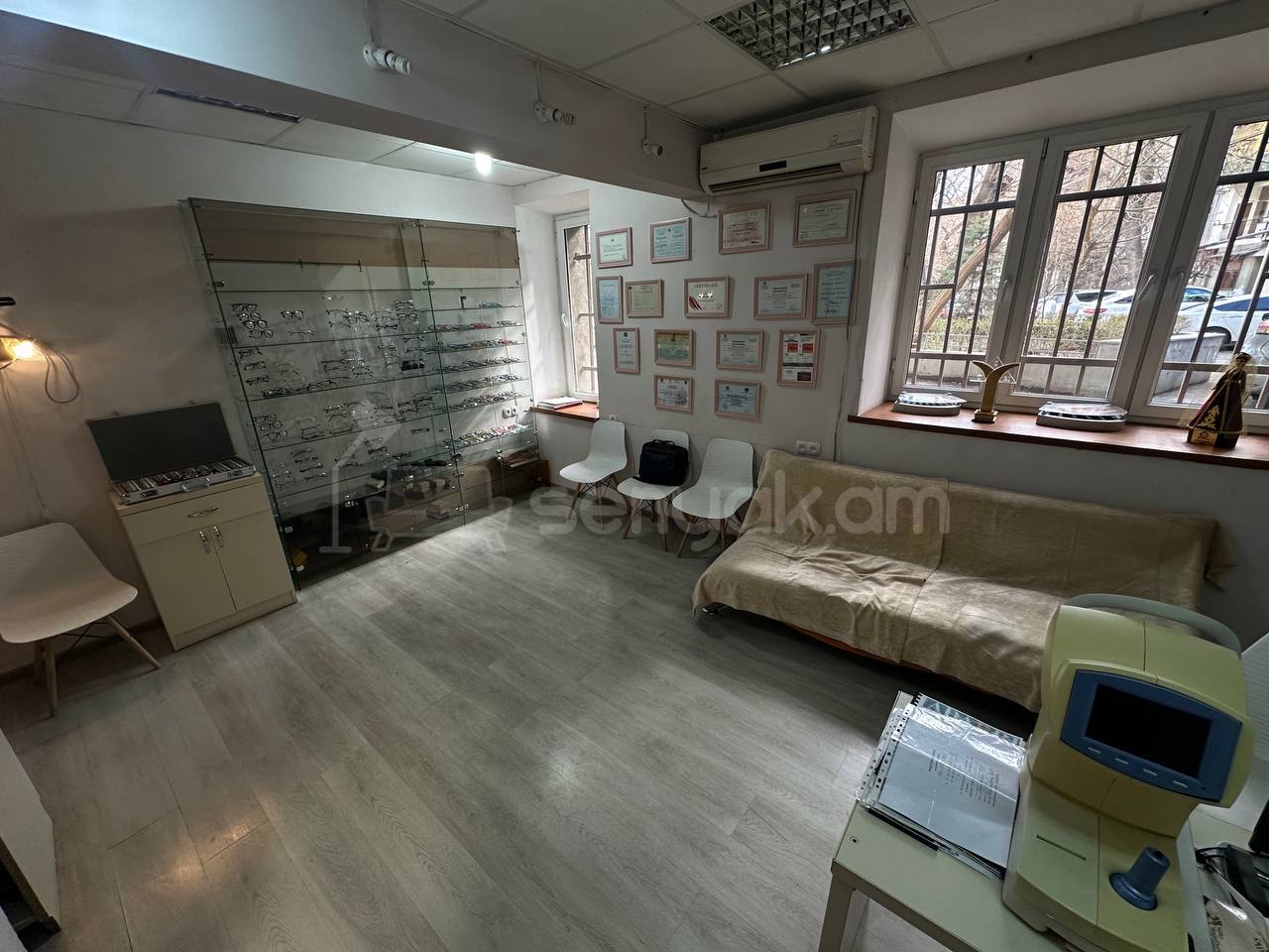 Սպասարկման Տարածք, 34քմ, Կապիտալ Վերանորոգված