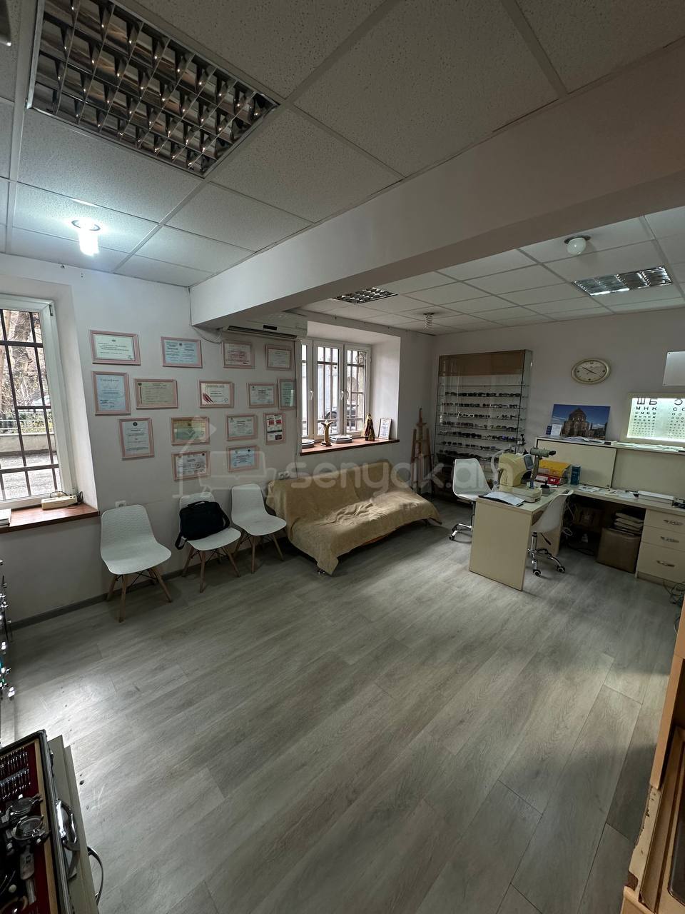 Սպասարկման Տարածք, 34քմ, Կապիտալ Վերանորոգված