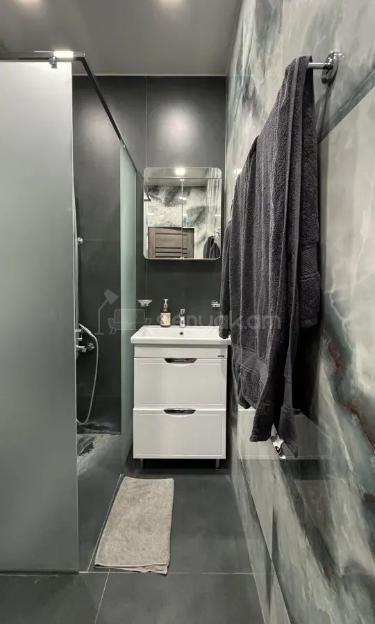 2 Սենյականոց Բնակարան, 52քմ, 3/11 հարկ, Դիզայներական Վերանորոգված, Կահավորված, Արևկող