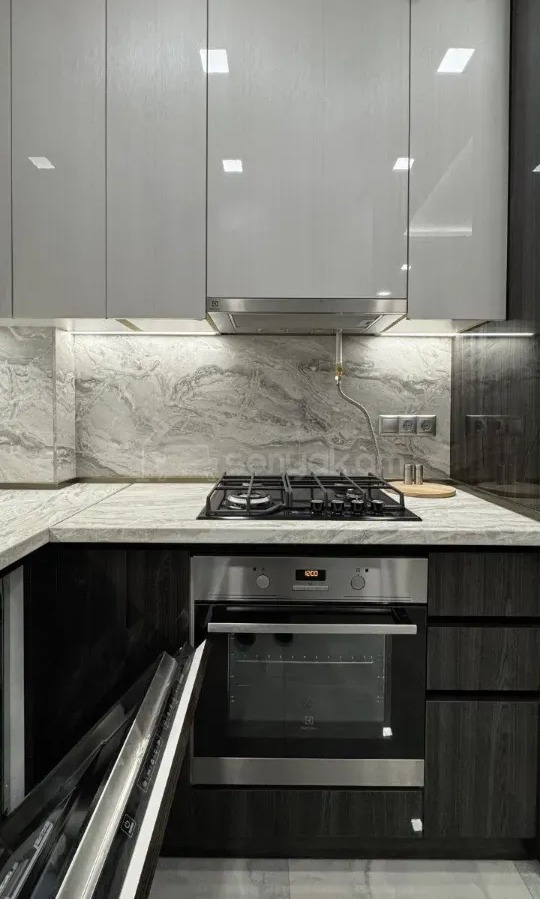 2 Սենյականոց Բնակարան, 52քմ, 3/11 հարկ, Դիզայներական Վերանորոգված, Կահավորված, Արևկող