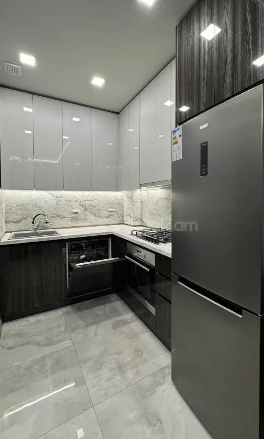 2 Սենյականոց Բնակարան, 52քմ, 3/11 հարկ, Դիզայներական Վերանորոգված, Կահավորված, Արևկող