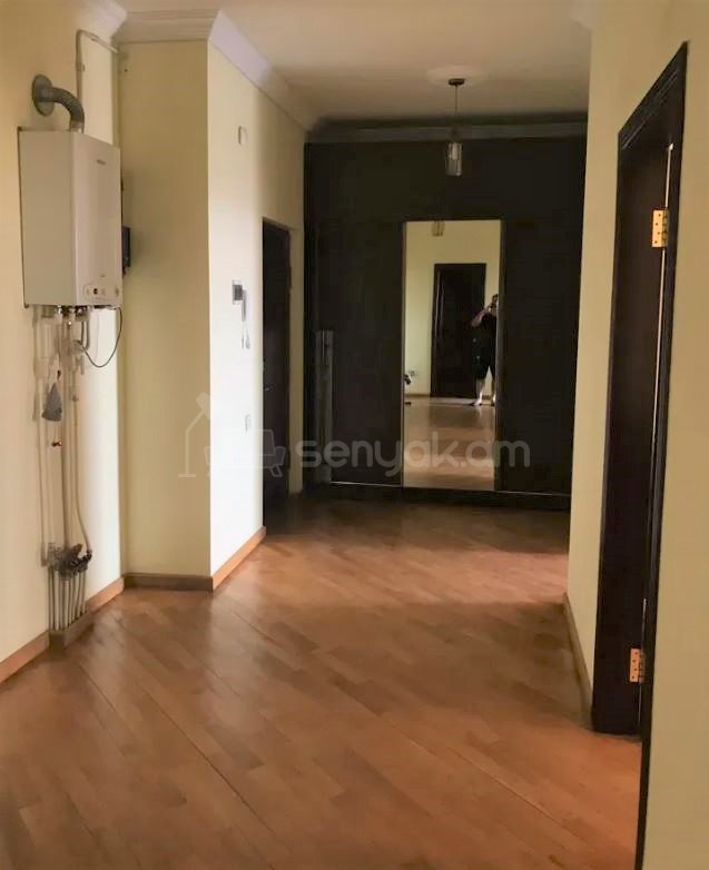 2 Սենյականոց Բնակարան Նորակառույցում, 76քմ, 12/13 հարկ, Կապիտալ Վերանորոգված