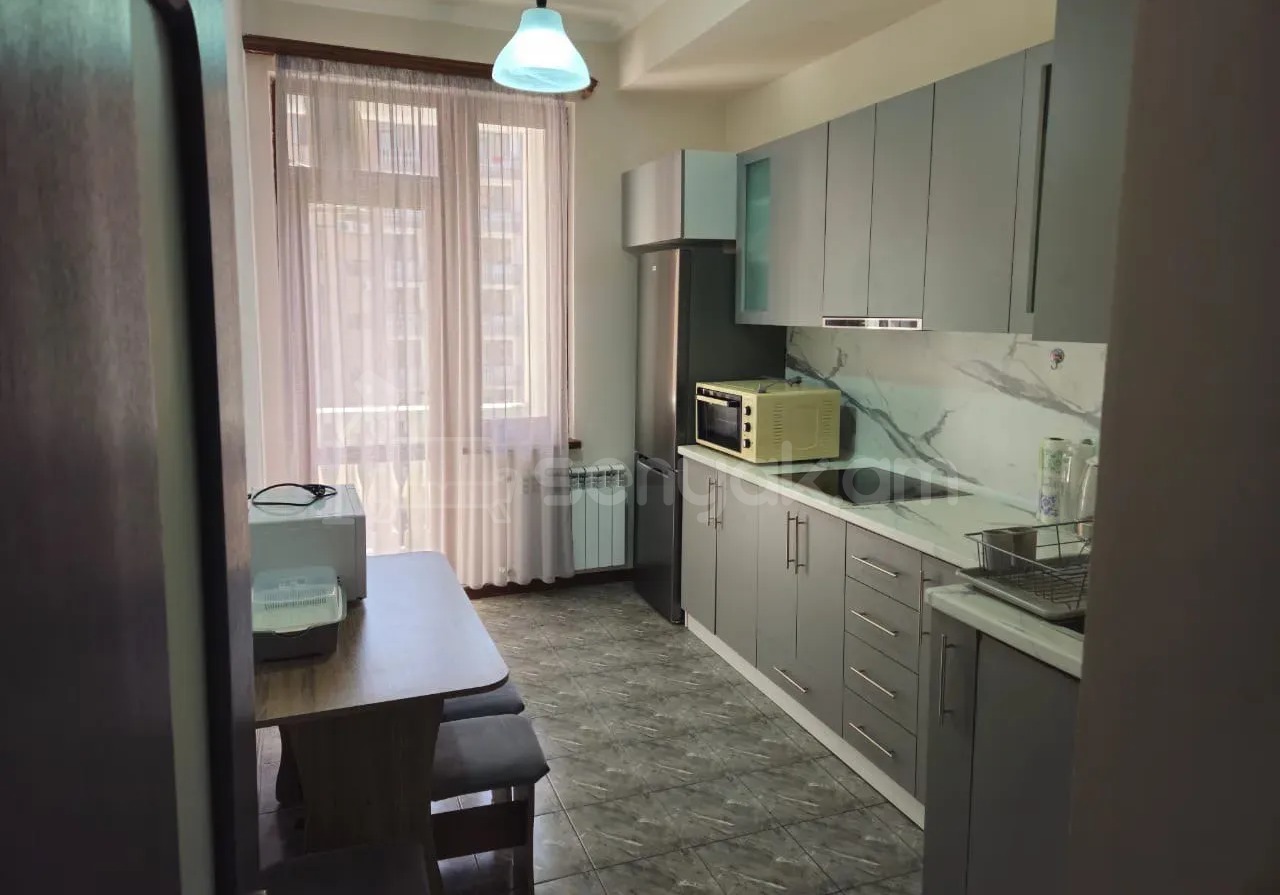 3 Սենյականոց Բնակարան Նորակառույցում, 90քմ, 5/8 հարկ, Դիզայներական Վերանորոգված, Կահավորված, Արևկող