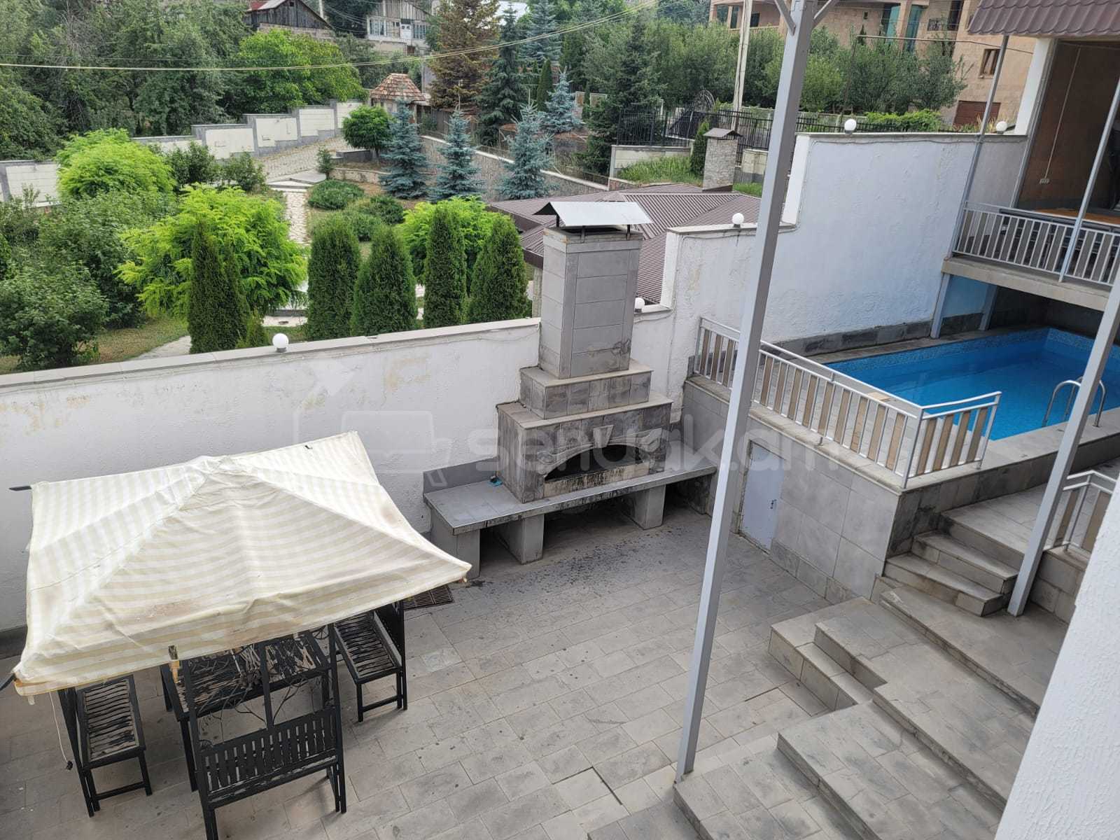 3 Սենյականոց Շքեղ Առանձնատուն, 150քմ, Կահավորված, Լողավազանով