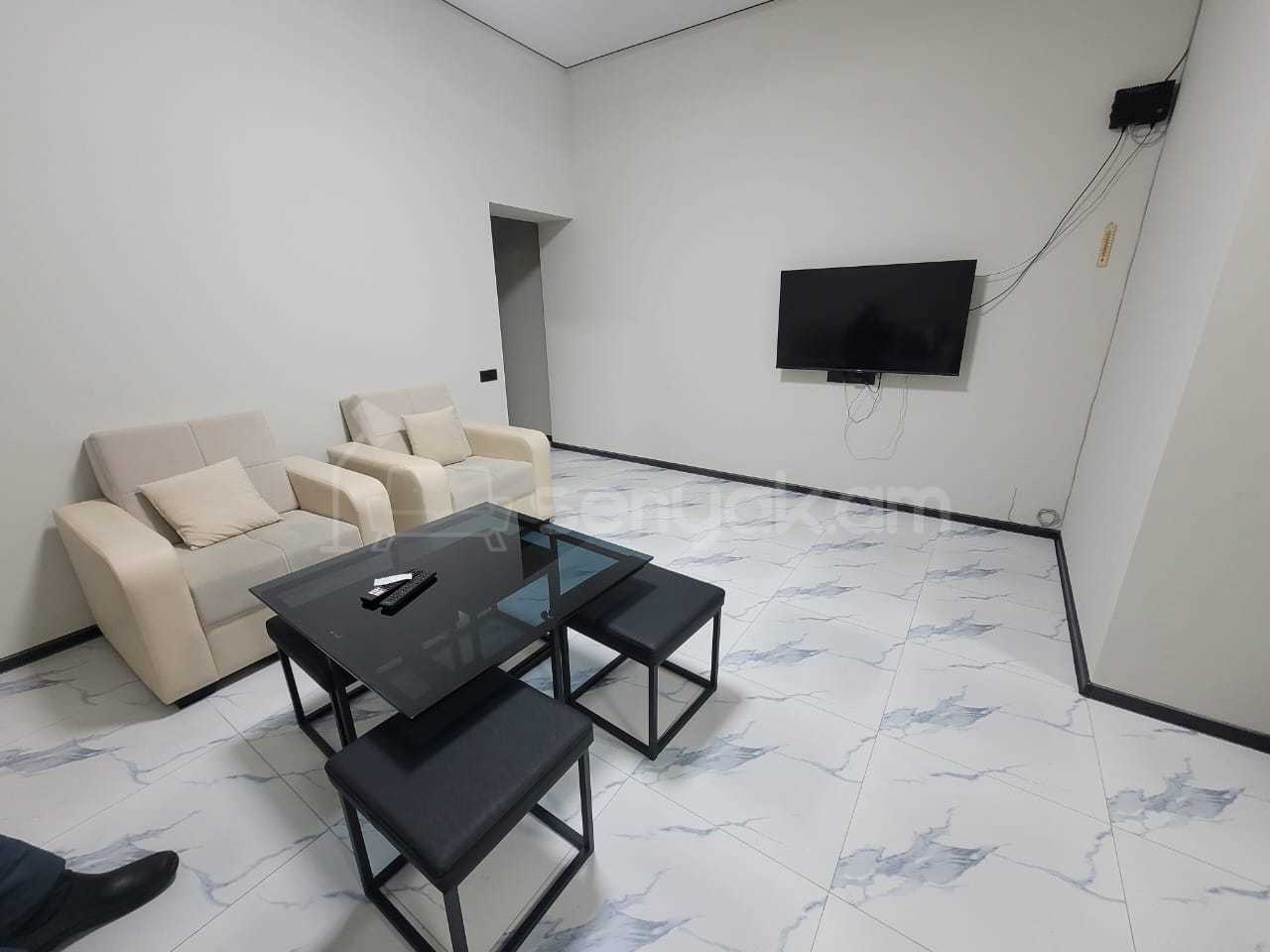 3 Սենյականոց Բնակարան Քարե Շենքում, 80քմ, 1/1 հարկ, Դիզայներական Վերանորոգված, Կահավորված, Արևկող