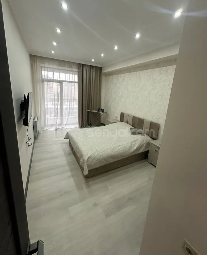 2 Սենյականոց Բնակարան Նորակառույցում, 78քմ, 9/18 հարկ, Դիզայներական Վերանորոգված, Կահավորված, Արևկող