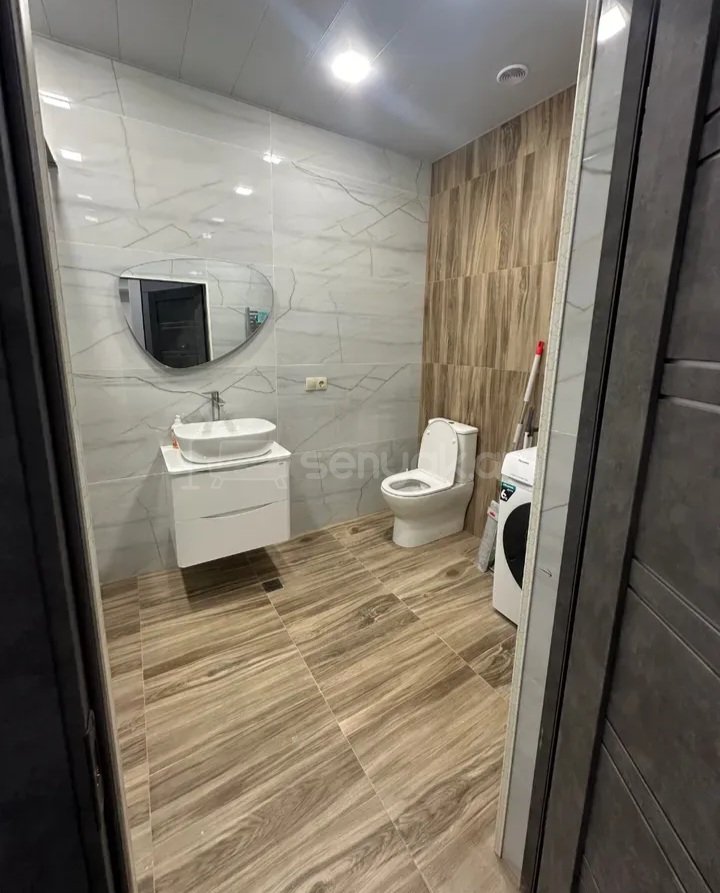 2 Սենյականոց Բնակարան Նորակառույցում, 78քմ, 9/18 հարկ, Դիզայներական Վերանորոգված, Կահավորված, Արևկող