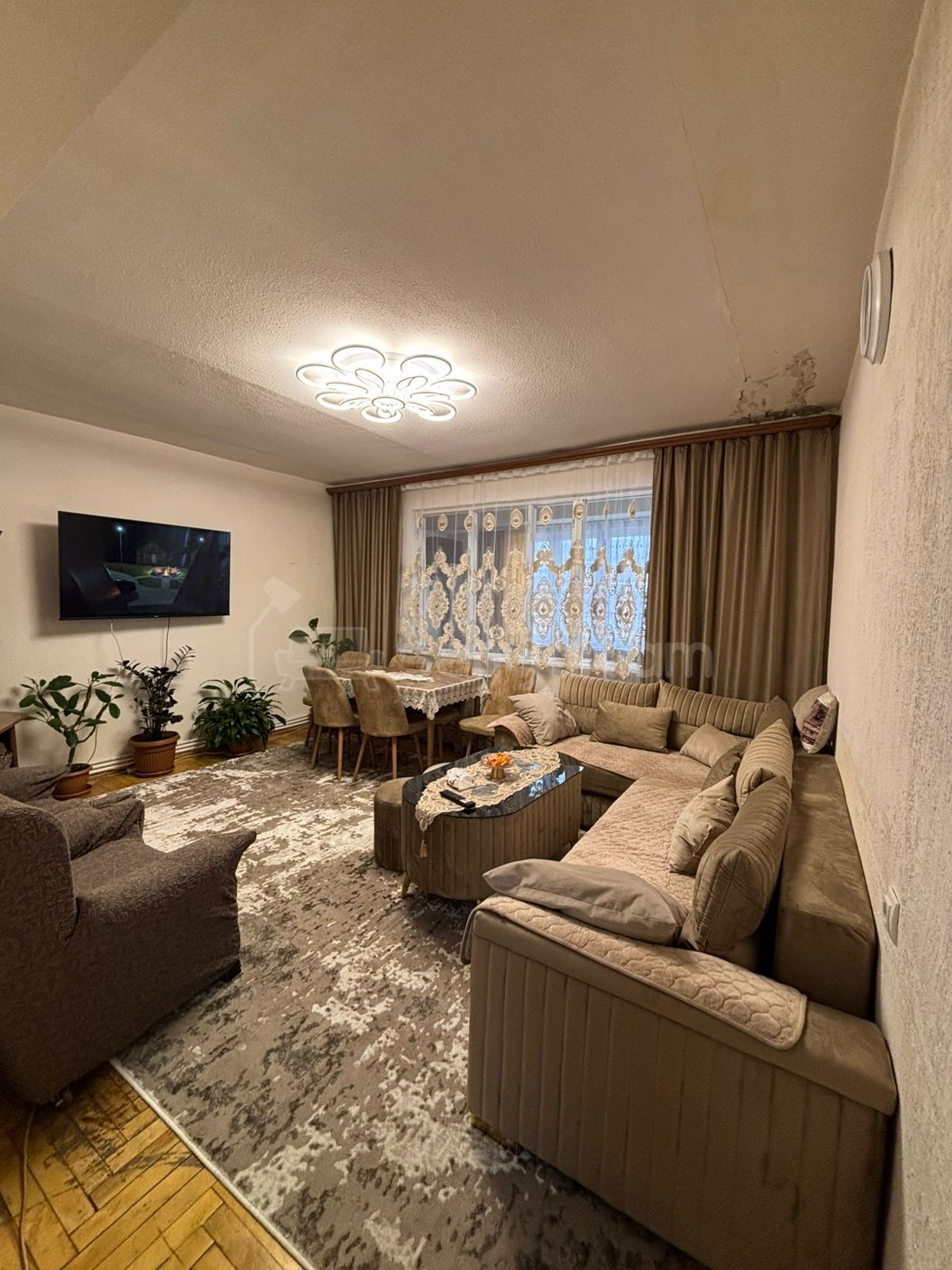 4 Սենյականոց Բնակարան, 87քմ, 9/9 հարկ, Կոսմետիկ Վերանորոգված