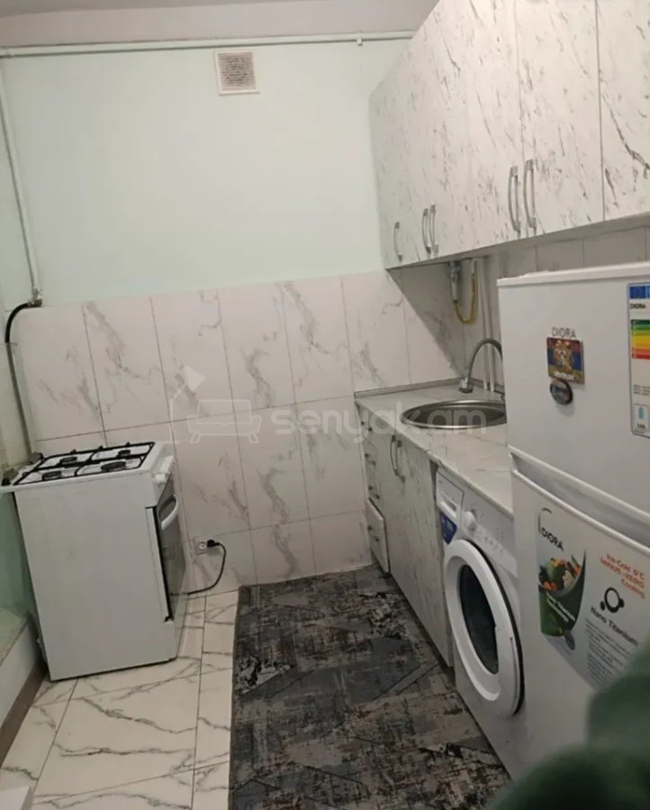 2 Սենյականոց Բնակարան Քարե Շենքում, 60քմ, 4/5 հարկ, Նորմալ Վիճակում, Կահավորված