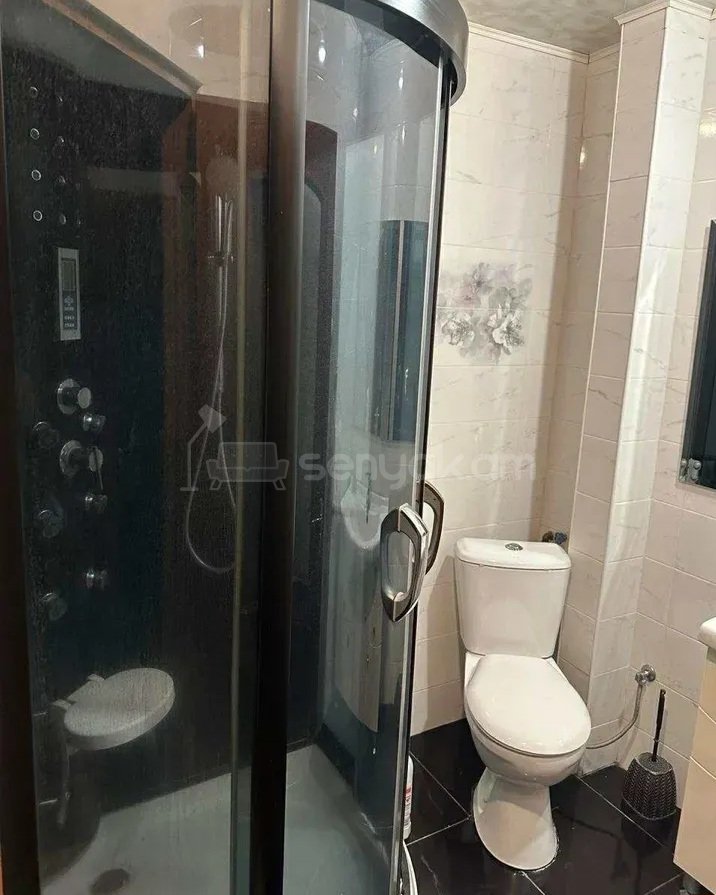 1 Սենյականոց Բնակարան Քարե Շենքում, 50քմ, 2/5 հարկ, Կապիտալ Վերանորոգված, Կահավորված