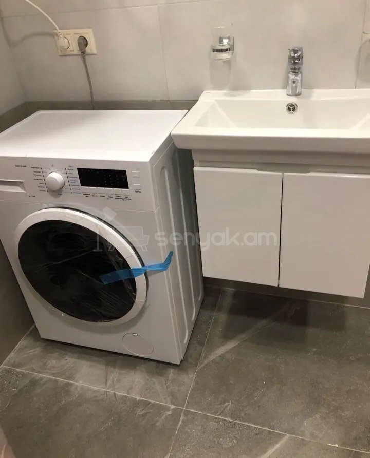 1 Սենյականոց Բնակարան Նորակառույցում, 41քմ, 15/20 հարկ, Կապիտալ Վերանորոգված, Կահավորված