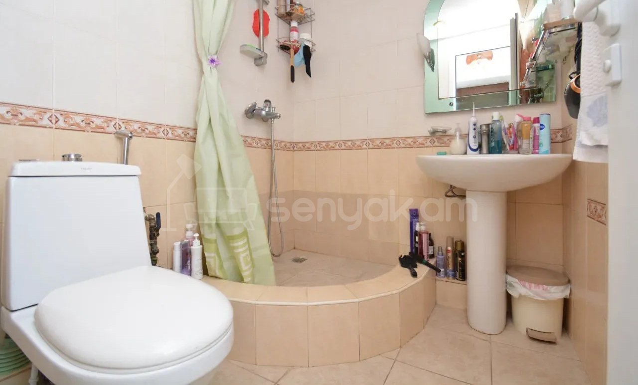 1 Սենյականոց Բնակարան Քարե Շենքում, 33քմ, 2/4 հարկ, Կապիտալ Վերանորոգված, Կահավորված, Արևկող