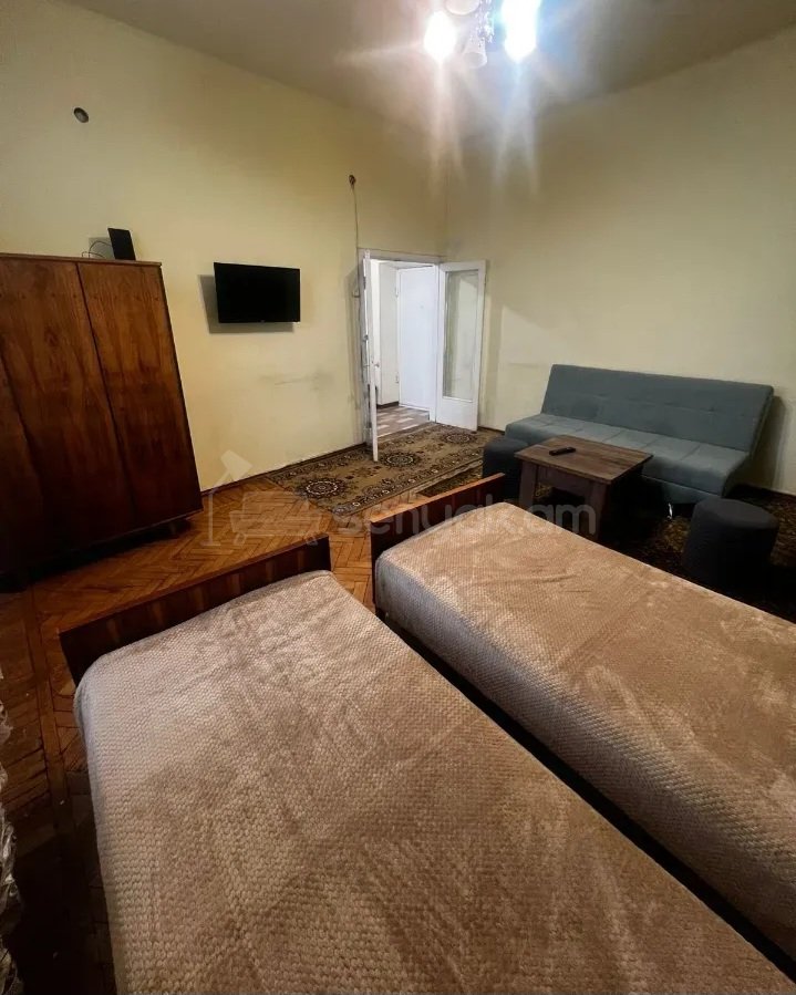 1 Սենյականոց Բնակարան Քարե Շենքում, 40քմ, 4/4 հարկ, Դիզայներական Վերանորոգված, Կահավորված, Արևկող