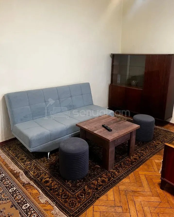 1 Սենյականոց Բնակարան Քարե Շենքում, 40քմ, 4/4 հարկ, Դիզայներական Վերանորոգված, Կահավորված, Արևկող