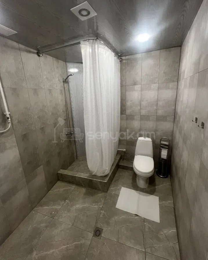 1 Սենյականոց Բնակարան Քարե Շենքում, 40քմ, 4/4 հարկ, Դիզայներական Վերանորոգված, Կահավորված, Արևկող