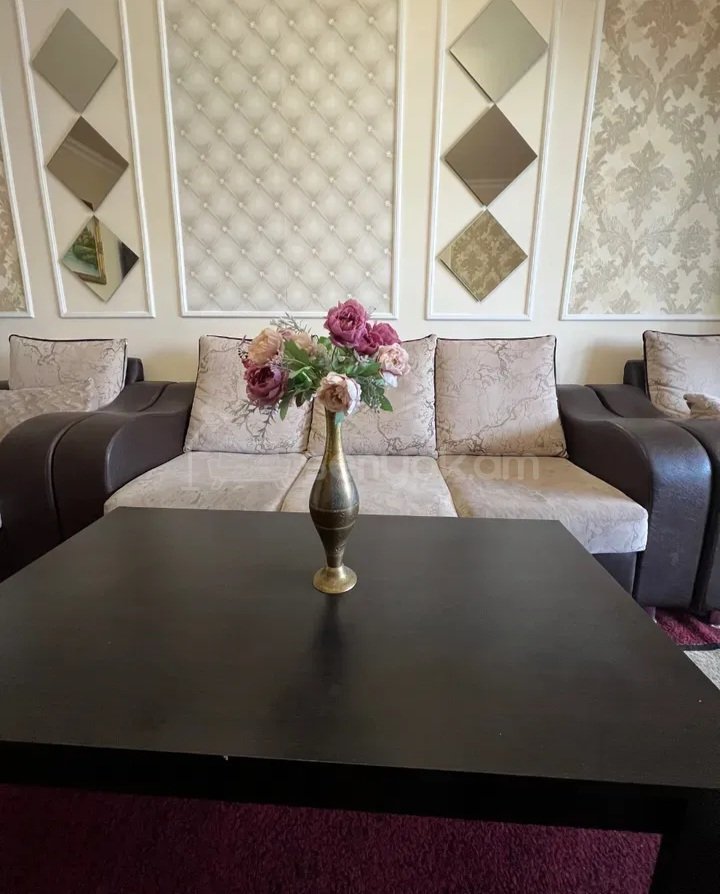 1 Սենյականոց Բնակարան Քարե Շենքում, 45քմ, 4/5 հարկ, Դիզայներական Վերանորոգված, Կահավորված