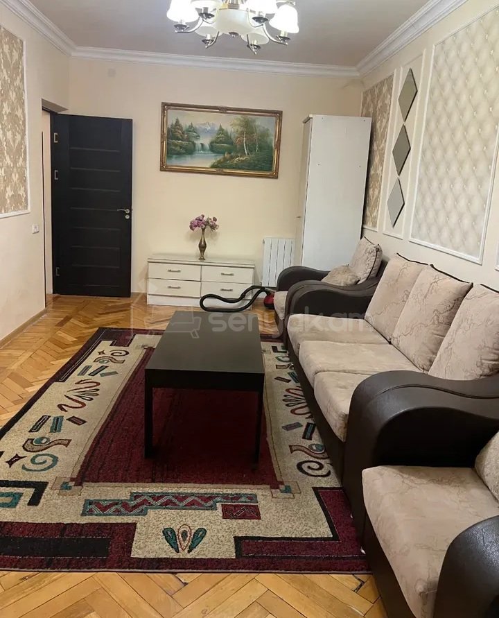 1 Սենյականոց Բնակարան Քարե Շենքում, 45քմ, 4/5 հարկ, Դիզայներական Վերանորոգված, Կահավորված