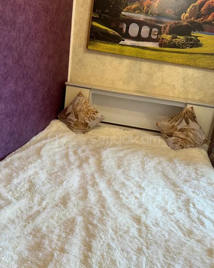 1 Սենյականոց Բնակարան Քարե Շենքում, 45քմ, 4/5 հարկ, Դիզայներական Վերանորոգված, Կահավորված