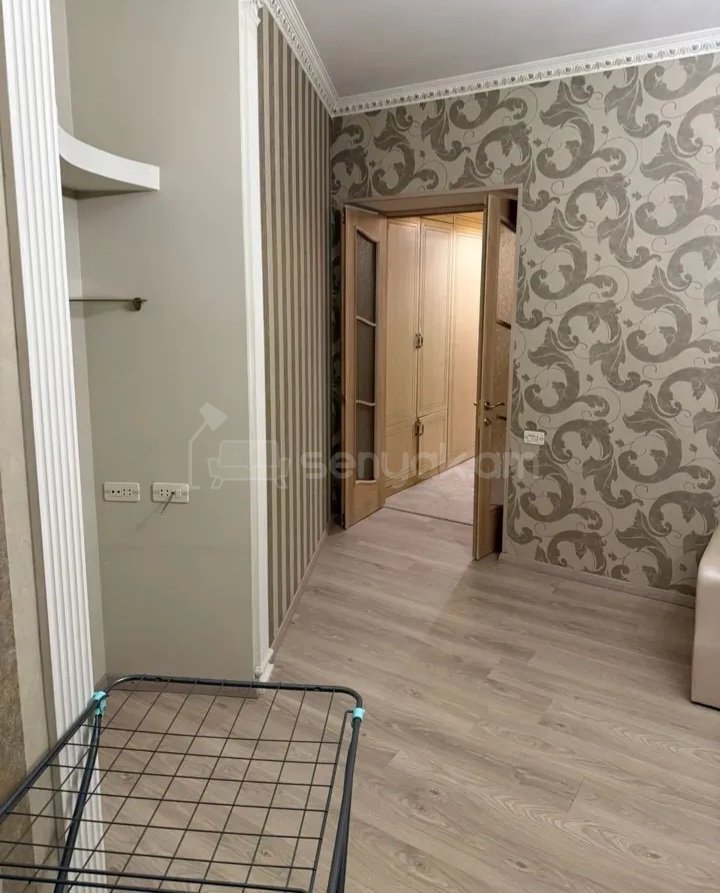 2 Սենյականոց Բնակարան Քարե Շենքում, 60քմ, 2/5 հարկ, Կապիտալ Վերանորոգված, Կահավորված