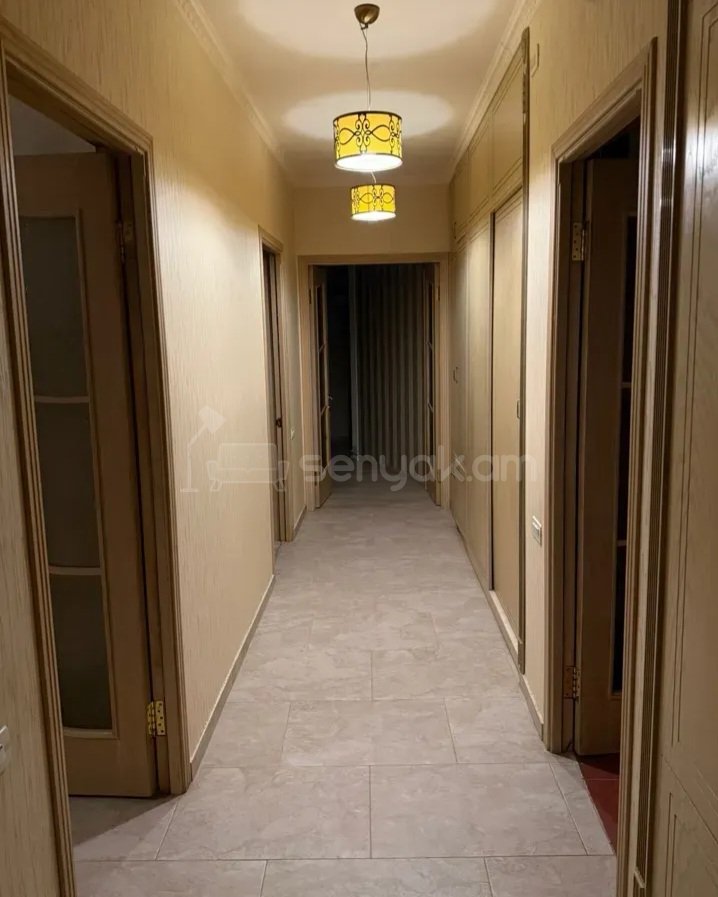 2 Սենյականոց Բնակարան Քարե Շենքում, 60քմ, 2/5 հարկ, Կապիտալ Վերանորոգված, Կահավորված