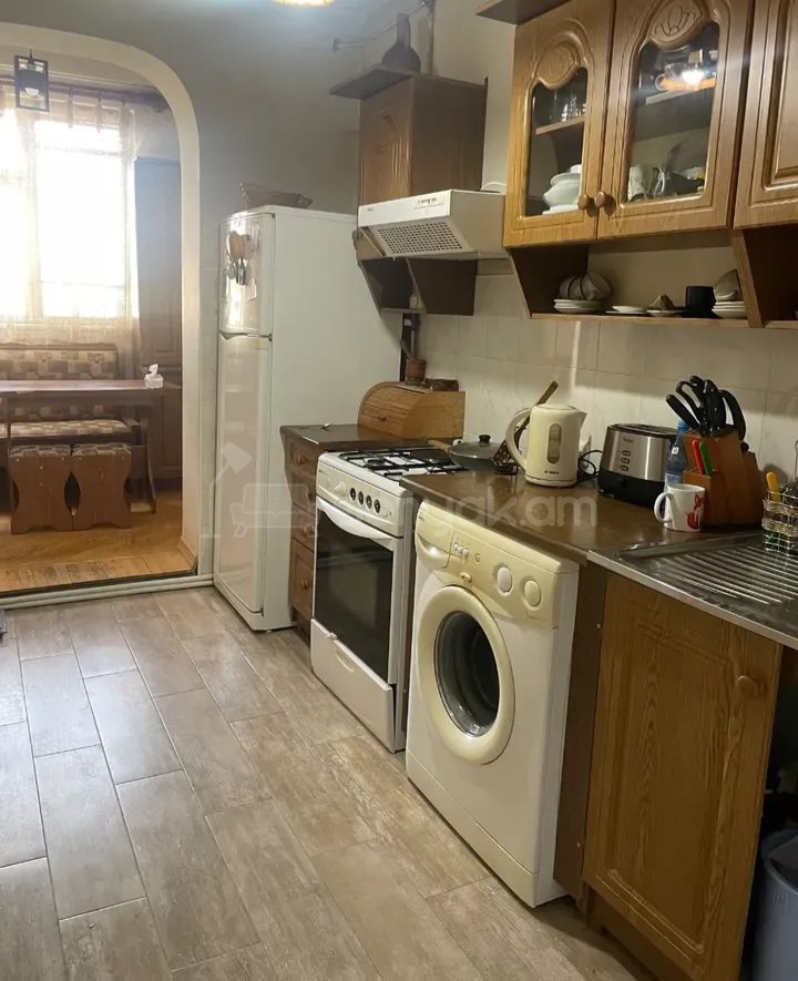 4 Սենյականոց Բնակարան, 96քմ, 5/9 հարկ, Դիզայներական Վերանորոգված