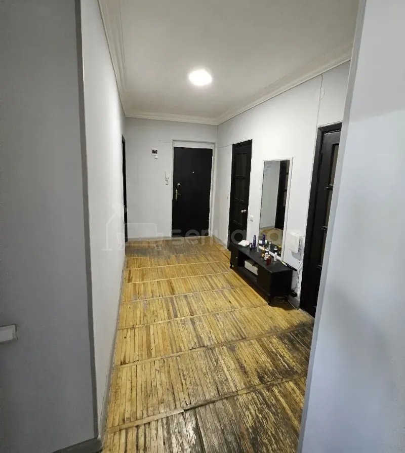 3 Սենյականոց Բնակարան, 100քմ, 9/13 հարկ, Կոսմետիկ Վերանորոգված