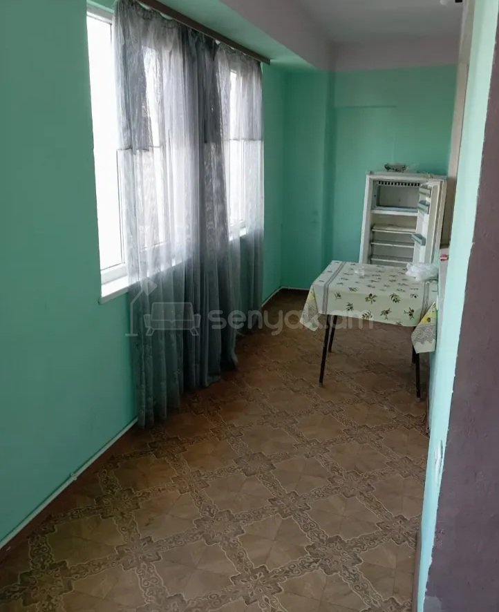 4 Սենյականոց Բնակարան, 90քմ, 7/9 հարկ, Պետական Վիճակում