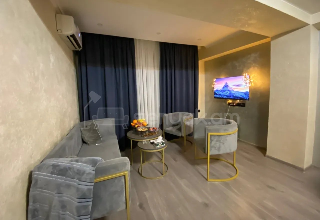 3 Սենյականոց Բնակարան, 55քմ, 1/14 հարկ, Կապիտալ Վերանորոգված