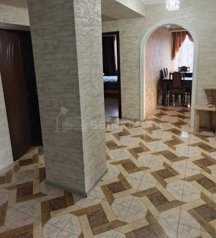 3 Սենյականոց Բնակարան Քարե Շենքում, 78քմ, 6/9 հարկ, Կապիտալ Վերանորոգված, Կահավորված, Արևկող