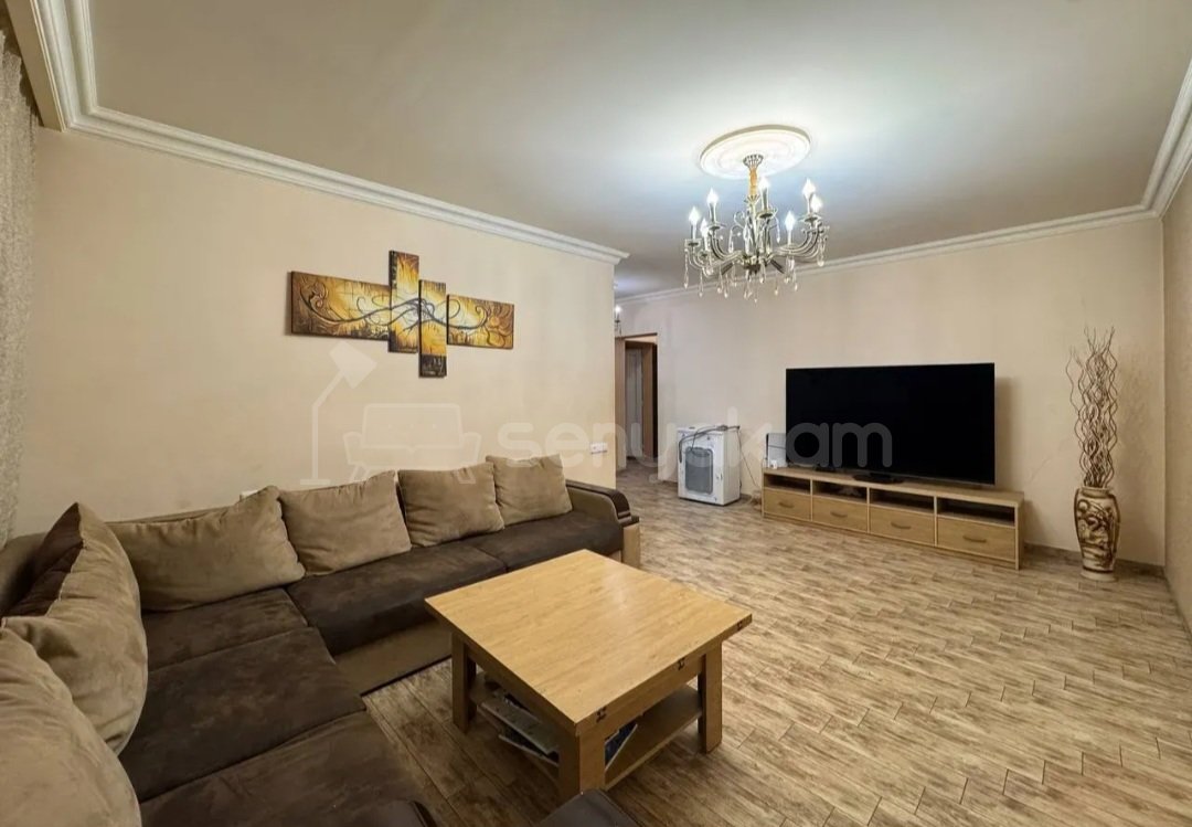 4 Սենյականոց Բնակարան, 80քմ, 3/9 հարկ, Կապիտալ Վերանորոգված, Կահավորված