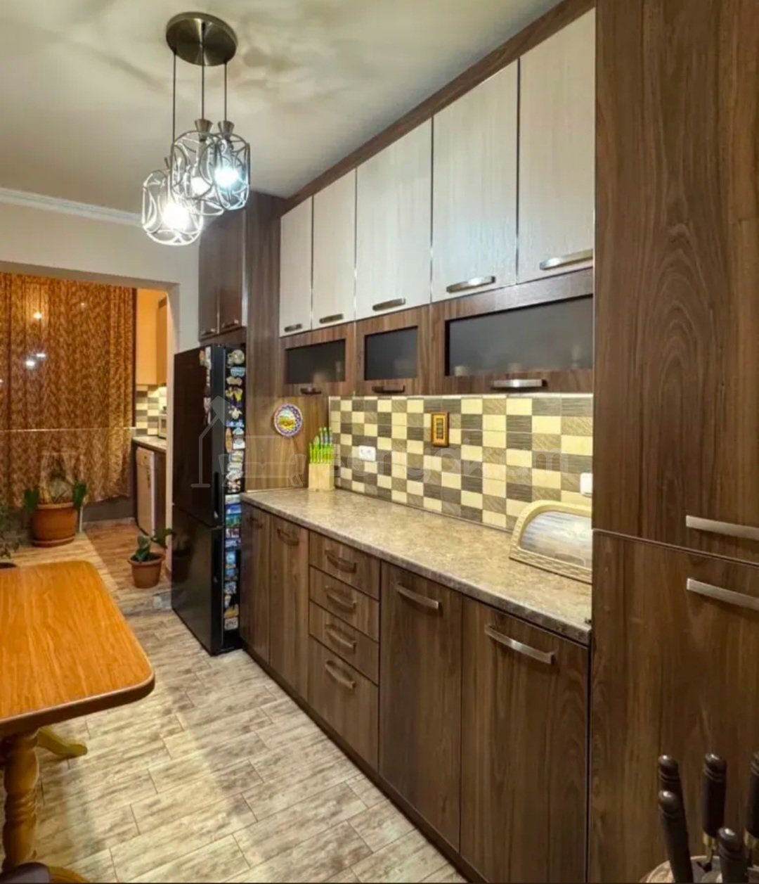 4 Սենյականոց Բնակարան, 80քմ, 3/9 հարկ, Կապիտալ Վերանորոգված, Կահավորված, Արևկող