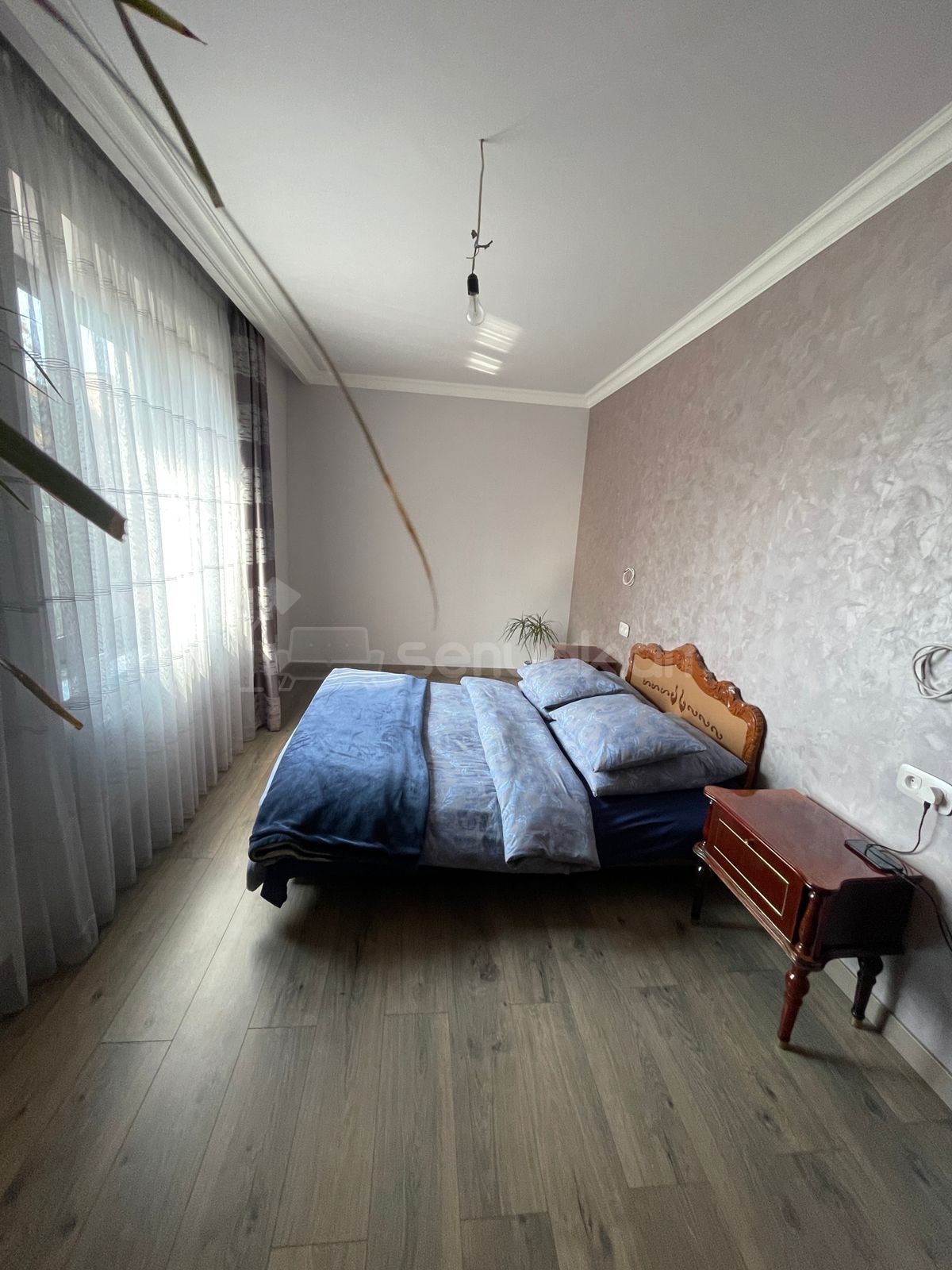 3 Սենյականոց Բնակարան Քարե Շենքում, 77քմ, 2/5 հարկ, Կապիտալ Վերանորոգված