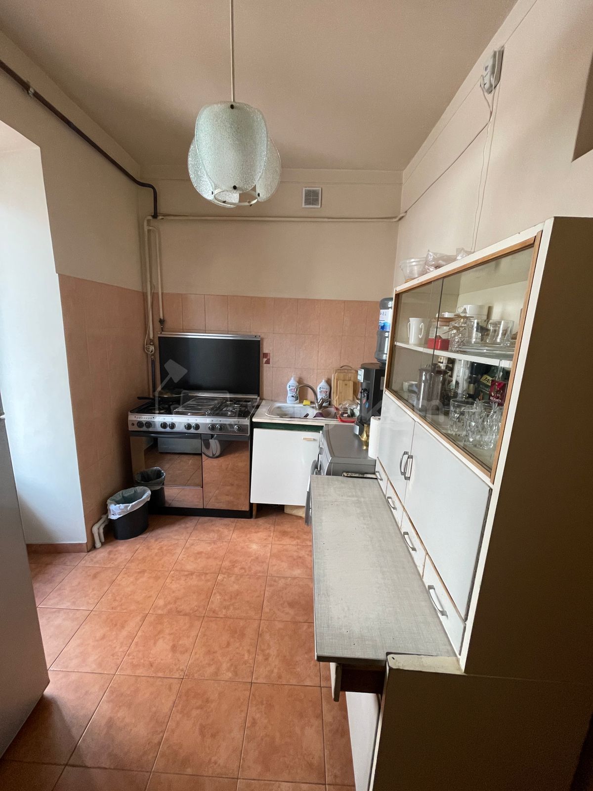 3 Սենյականոց Բնակարան Քարե Շենքում, 77քմ, 2/5 հարկ, Կապիտալ Վերանորոգված