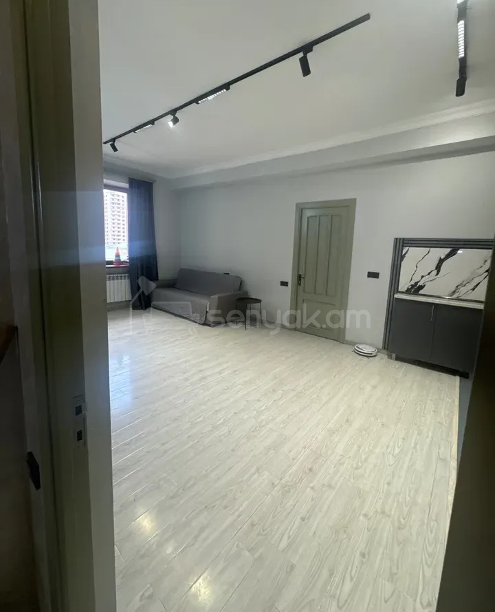 2 Սենյականոց Բնակարան Նորակառույցում, 52քմ, 7/9 հարկ, Կապիտալ Վերանորոգված