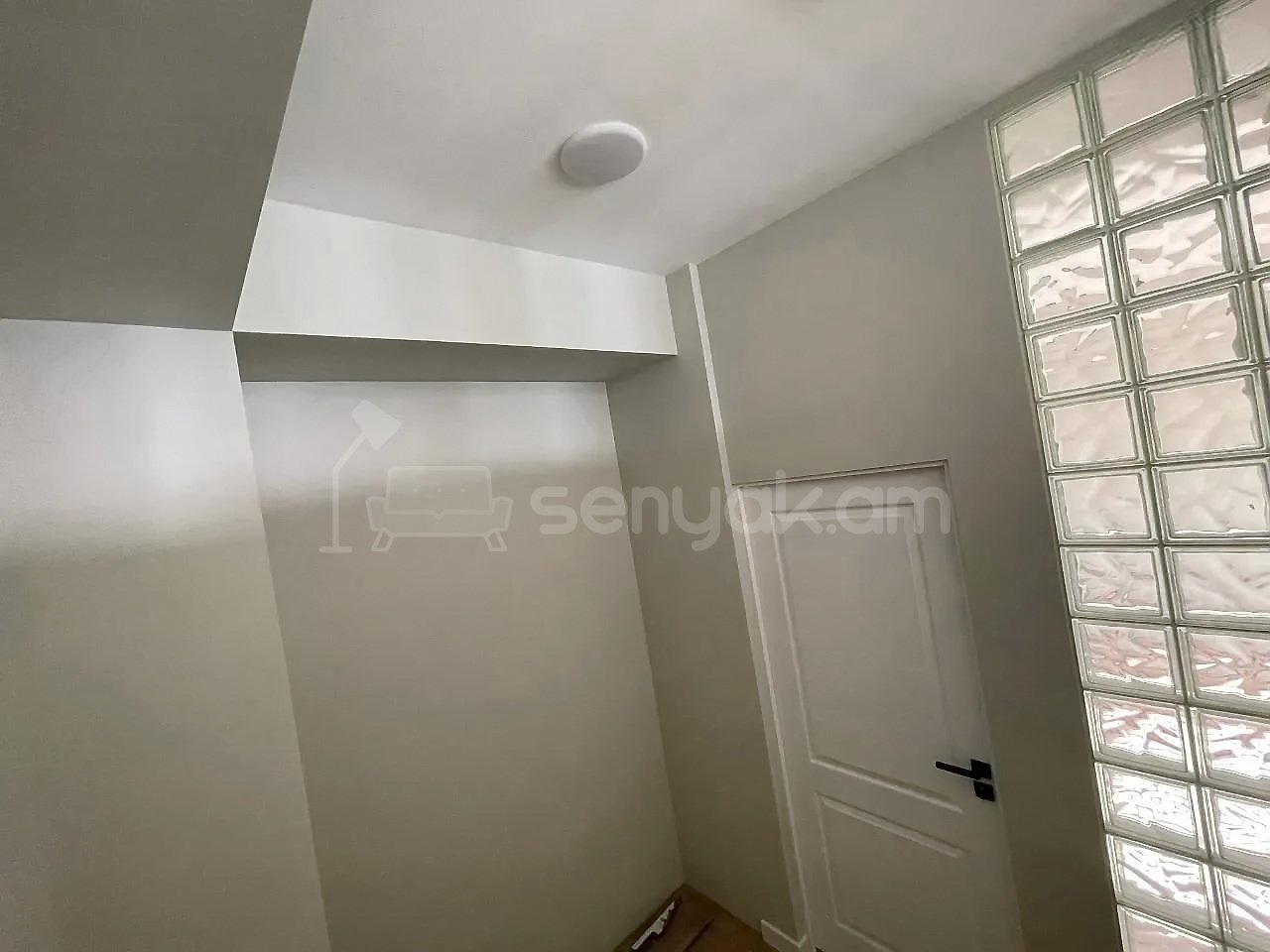 2 Սենյականոց Բնակարան Նորակառույցում, 70քմ, 12/14 հարկ, Կապիտալ Վերանորոգված