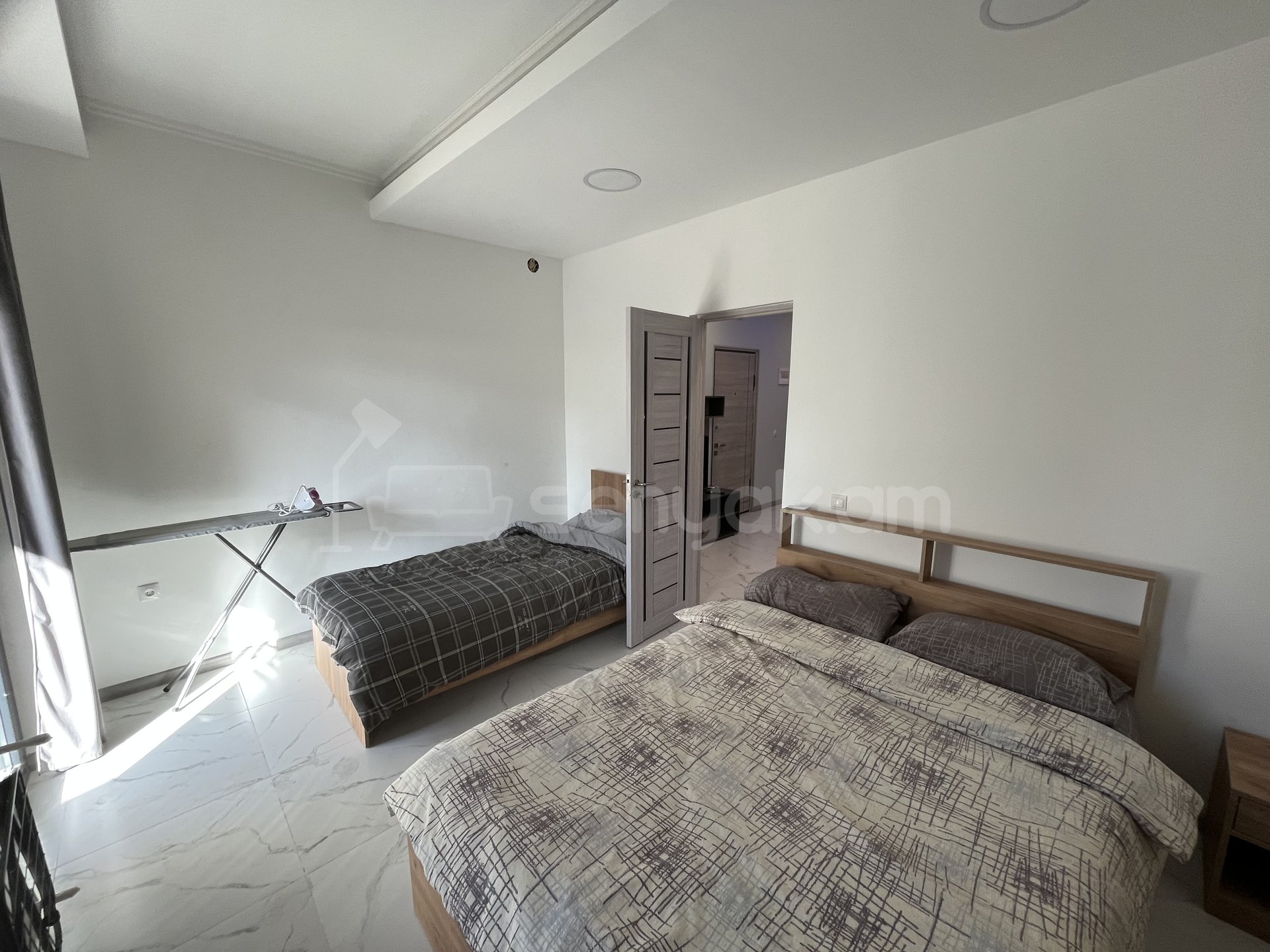 2 Սենյականոց Բնակարան Նորակառույցում, 45քմ, 1/3 հարկ, Կապիտալ Վերանորոգված