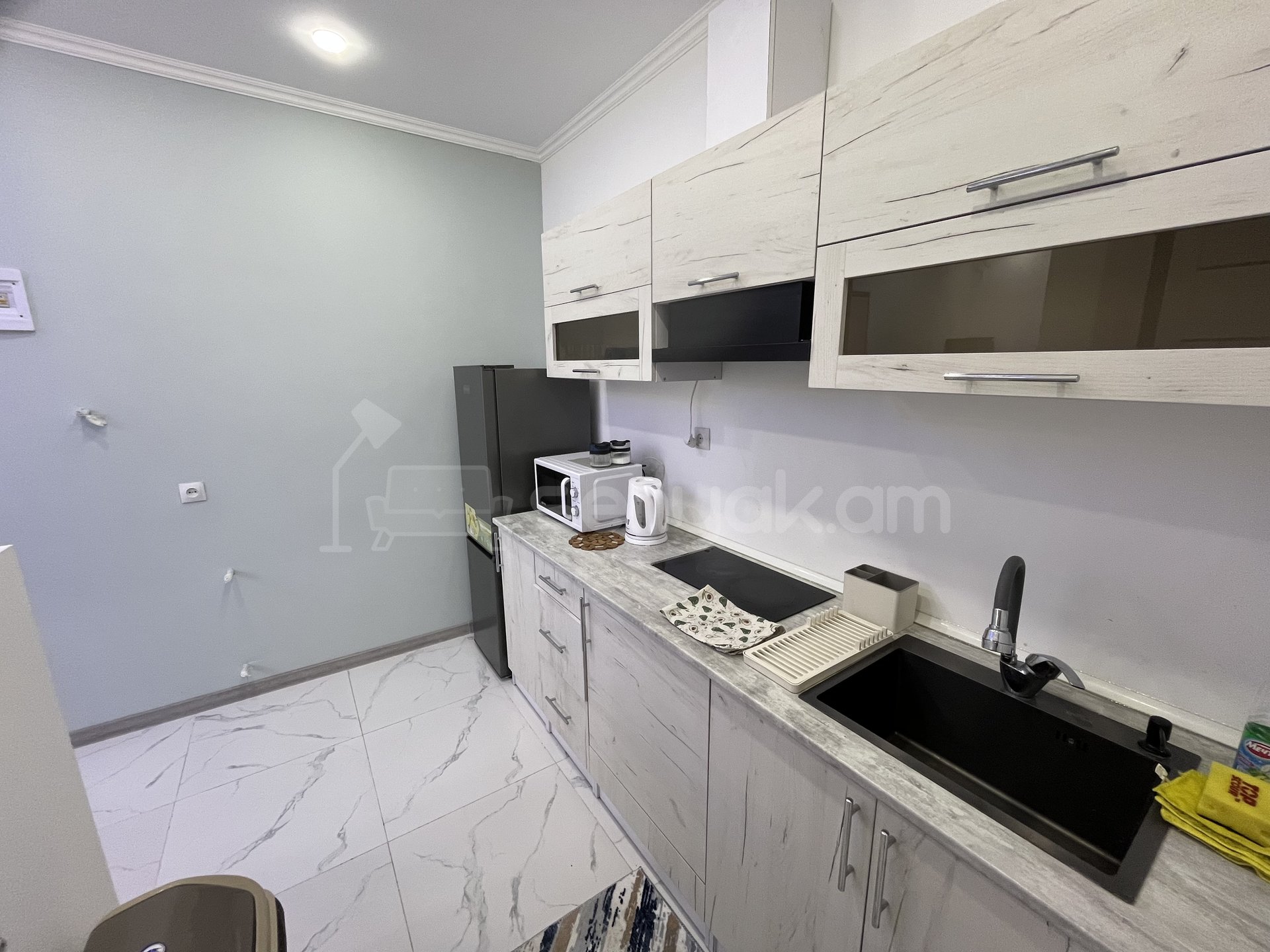 2 Սենյականոց Բնակարան Նորակառույցում, 45քմ, 1/3 հարկ, Կապիտալ Վերանորոգված