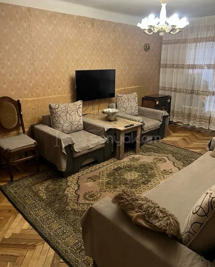 2 Սենյականոց Բնակարան Քարե Շենքում, 54քմ, 4/5 հարկ, Պետական Վիճակում