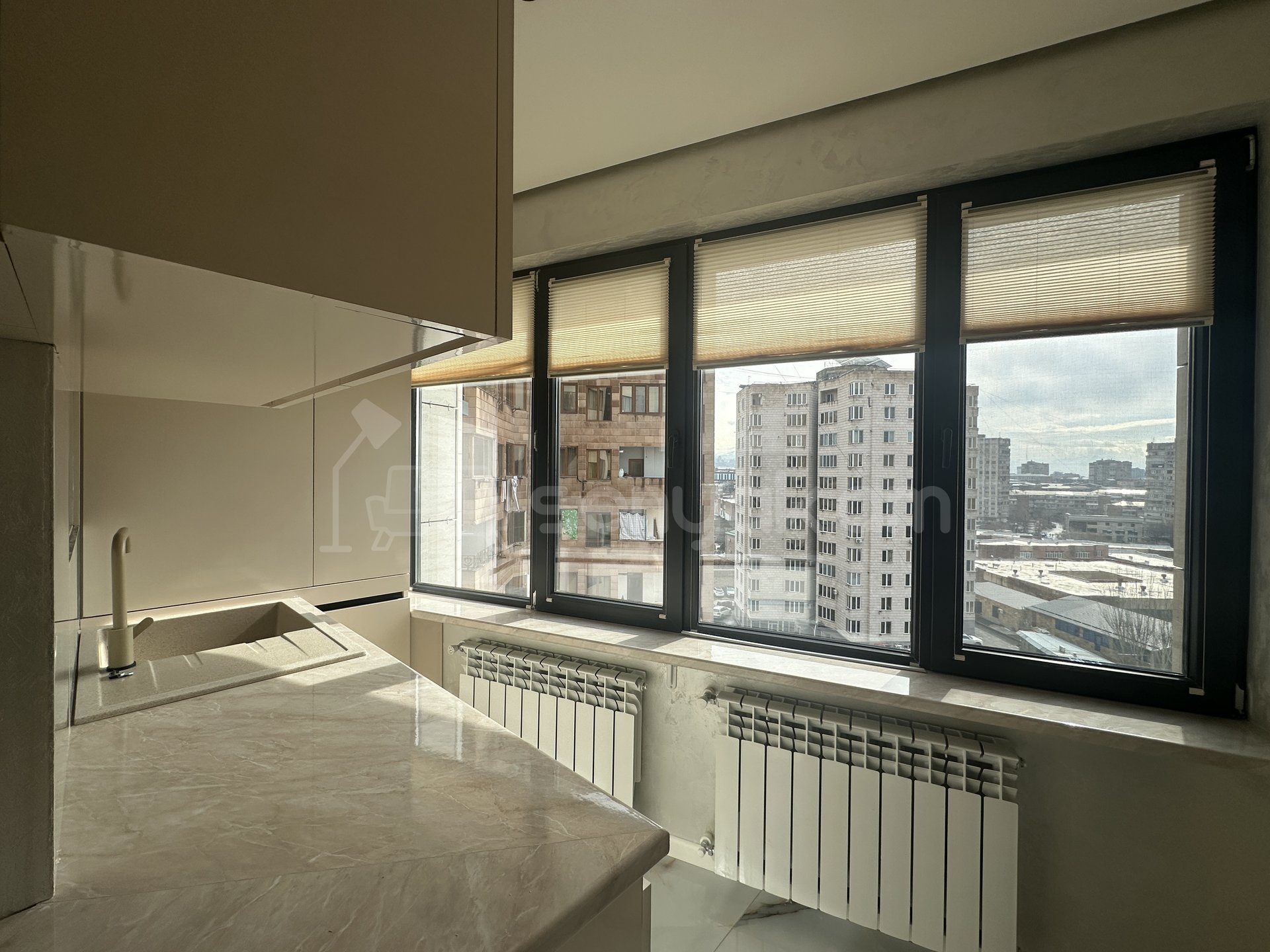 3 Սենյականոց Բնակարան, 67քմ, 8/12 հարկ, Դիզայներական Վերանորոգված, Կահավորված, Արևկող