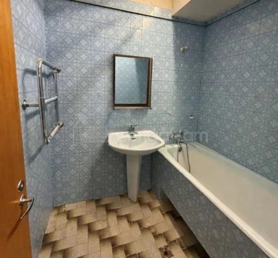 3 Սենյականոց Բնակարան, 97քմ, 10/14 հարկ, Նորմալ Վիճակում