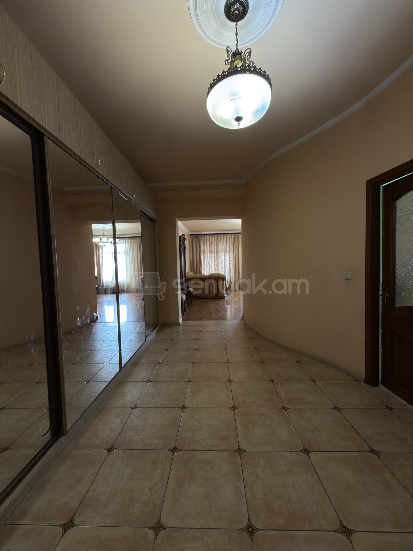 3 Սենյականոց Բնակարան Նորակառույցում, 124քմ, 2/14 հարկ, Նորմալ Վիճակում