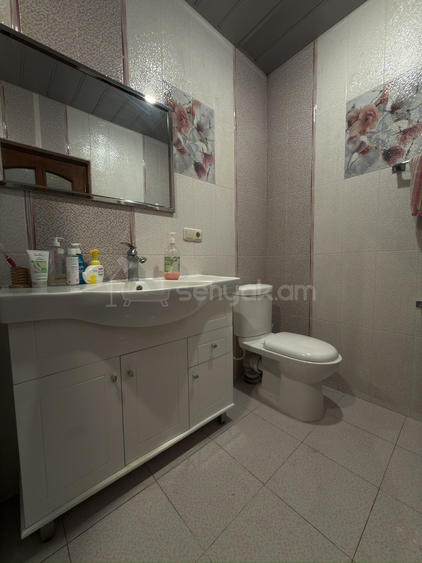 3 Սենյականոց Բնակարան Նորակառույցում, 124քմ, 2/14 հարկ, Նորմալ Վիճակում