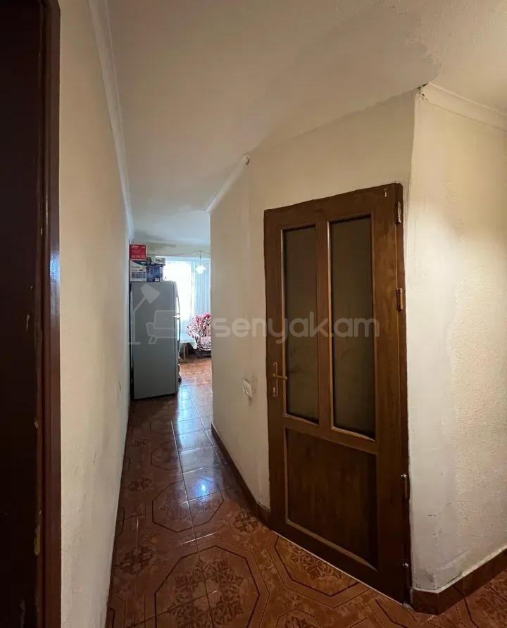 2 Սենյականոց Բնակարան Քարե Շենքում, 54քմ, 4/5 հարկ, Նորմալ Վիճակում