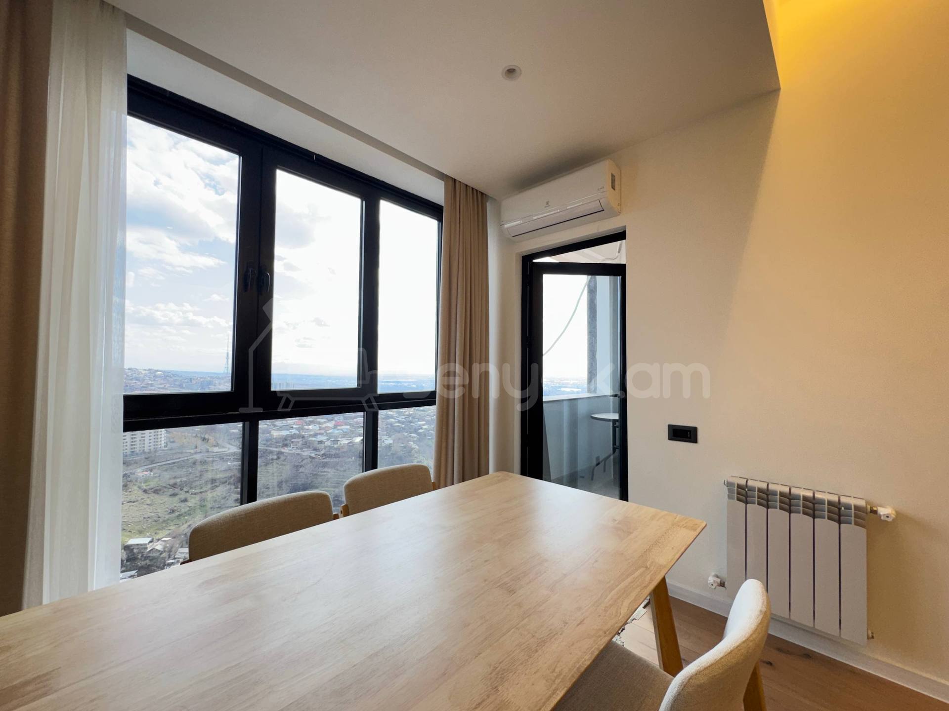 2 Սենյականոց Բնակարան Նորակառույցում, 65քմ, 11/16 հարկ, Դիզայներական Վերանորոգված, Կահավորված, Արևկող