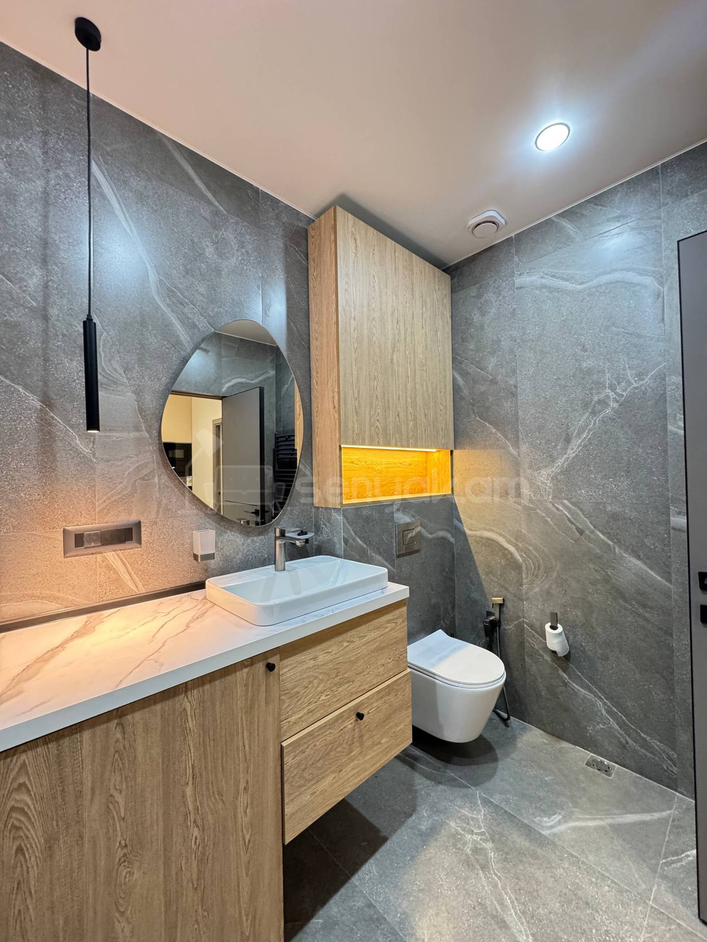 2 Սենյականոց Բնակարան Նորակառույցում, 65քմ, 11/16 հարկ, Դիզայներական Վերանորոգված, Կահավորված, Արևկող