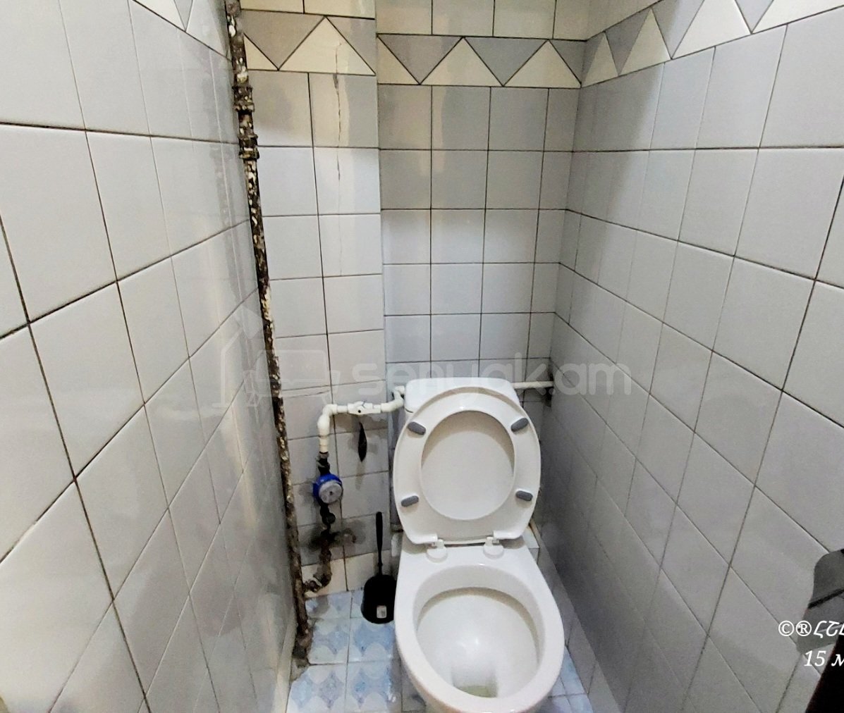 2 Սենյականոց Բնակարան Քարե Շենքում, 75քմ, 2/5 հարկ, Նորմալ Վիճակում, Կահավորված, Արևկող